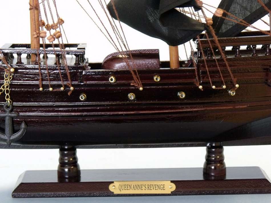 Wooden Blackbeard's Queen Anne's Revenge Model Pirate Ship 20""