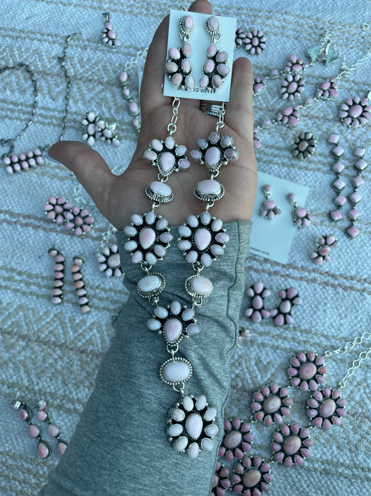 Handcrafted Queen Pink Conch Shell And Sterling Silver Lariat Necklace Earrings Set By Sheila Becenti