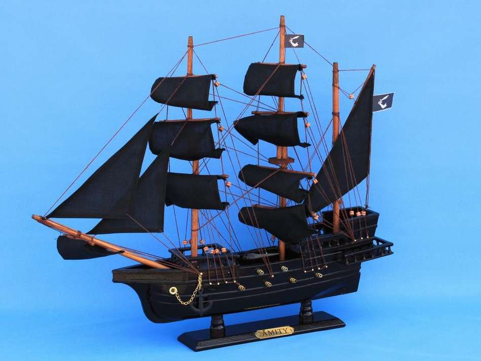 Wooden Thomas Tew's Amity Model Pirate Ship 20""