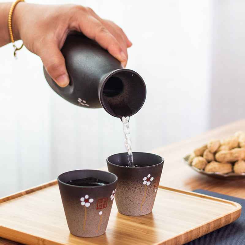 Vintage Ceramic Sake Pot Cup Set Japanese Cherry Blossom Hip Flasks White Wine Spirits Liquor Cup Home Kitchen Flagon Drinkware