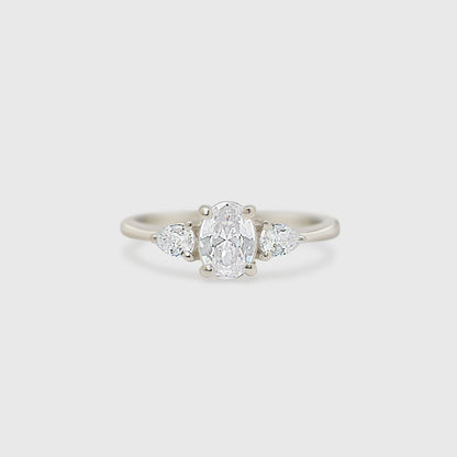 "Amanda" Ring - Memorial Diamond Collection