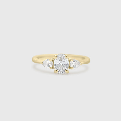 "Amanda" Ring - Memorial Diamond Collection