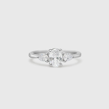 "Amanda" Ring - Memorial Diamond Collection