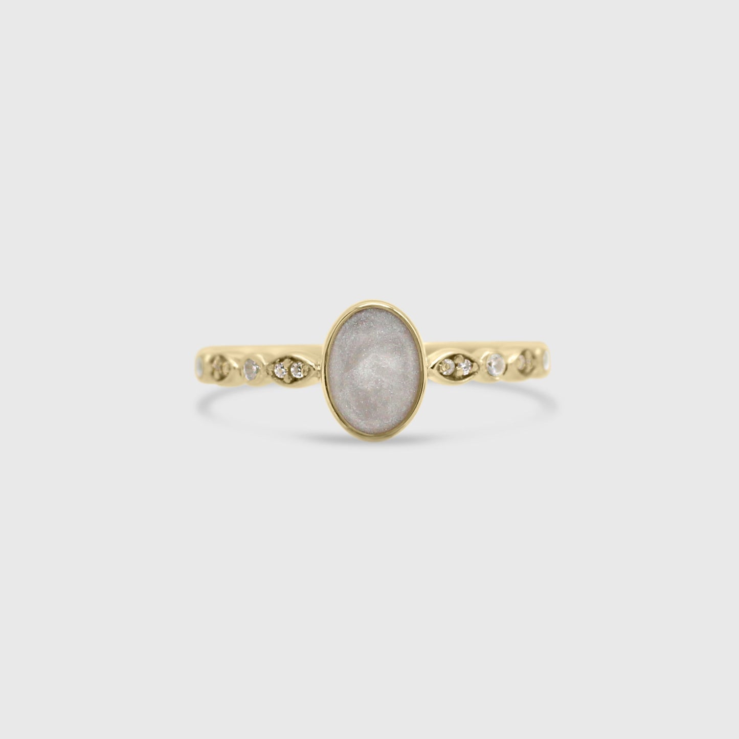 Elegant Oval Ring