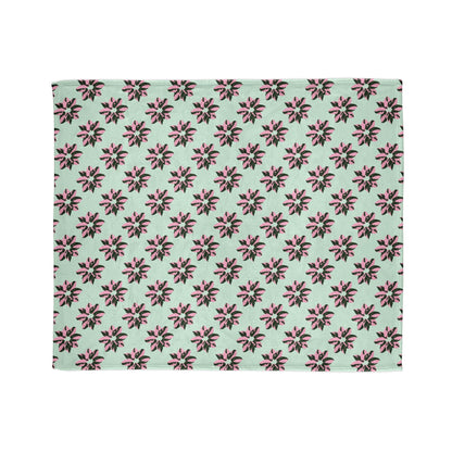 Pink Princess Philodendron Pattern Cozy Fleece Throw Blanket