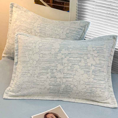 A Pair Of Extra-thick Milk Velvet Pillowcases