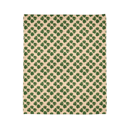 Monstera Pattern Cozy Fleece Throw Blanket