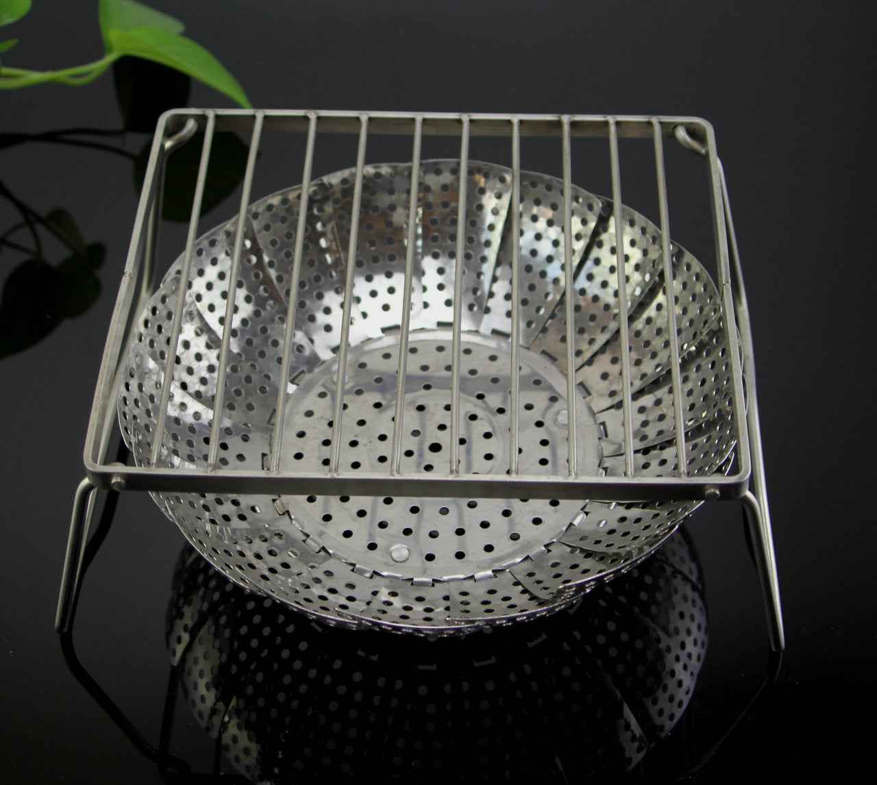 Portable folding grill