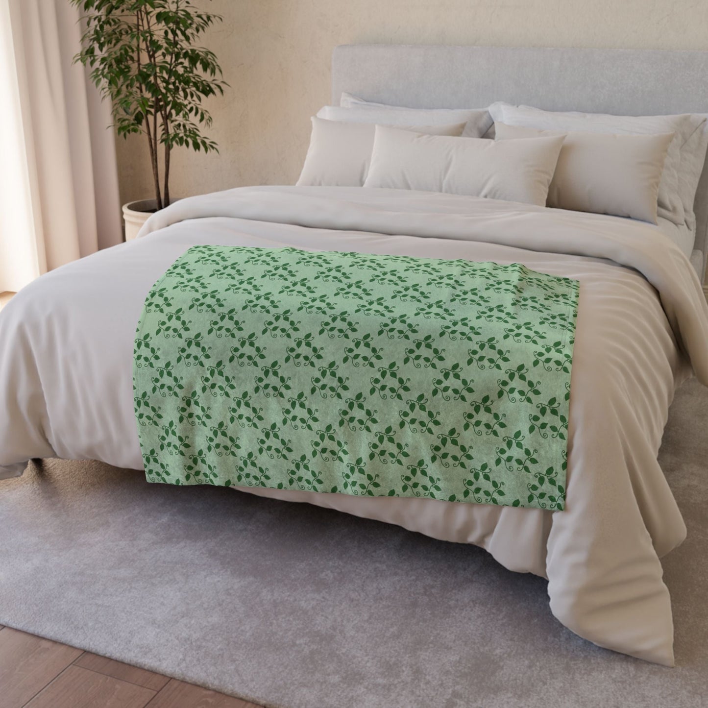 Pothos Pattern Cozy Fleece Throw Blanket