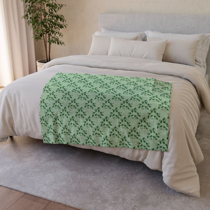 Pothos Pattern Cozy Fleece Throw Blanket