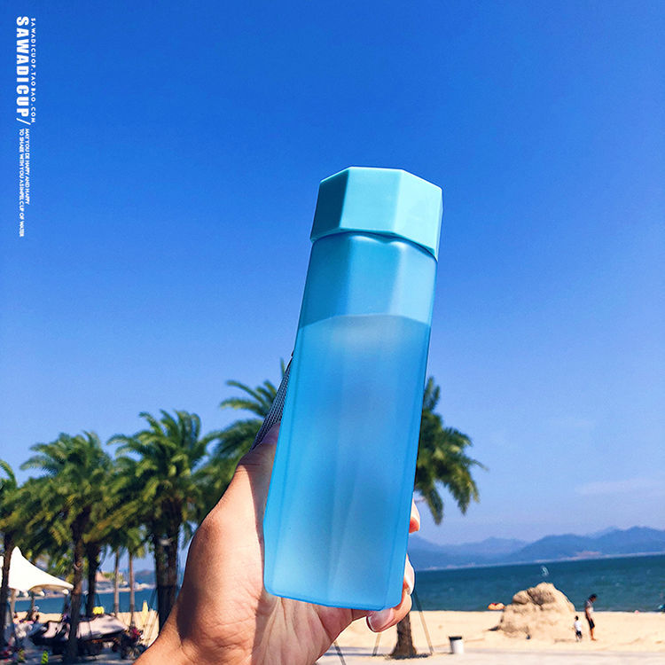 Plastic cup with rope sports water cup frosted