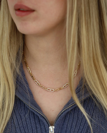 D&C Paperclip Chain