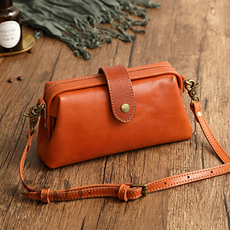 Clementine Leather Crossbody Bag - Elegant Pillow-Type Shoulder Purse