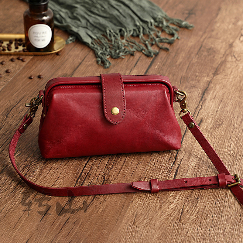 Clementine Leather Crossbody Bag - Elegant Pillow-Type Shoulder Purse
