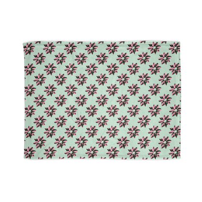 Pink Princess Philodendron Pattern Cozy Fleece Throw Blanket