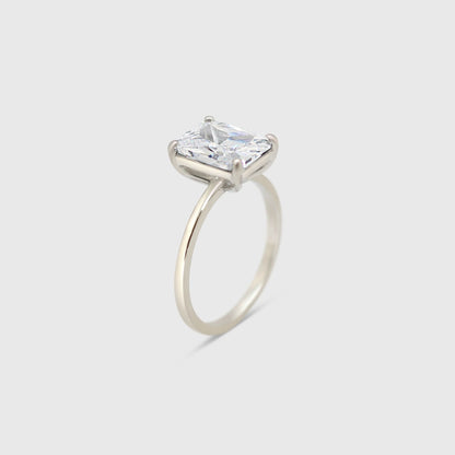 "Hannah" Ring - Moissanite Collection