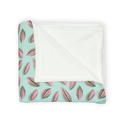 Tradescantia Nanouk Pattern Cozy Fleece Throw Blanket