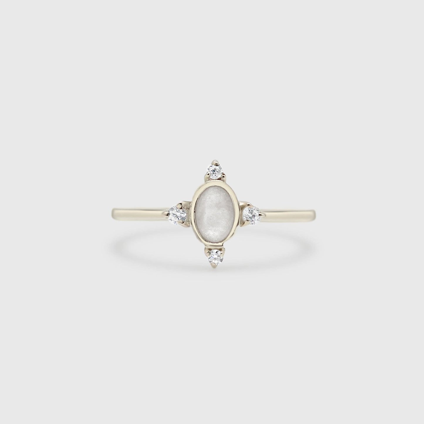 Four Point Oval Ring
