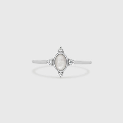 Four Point Oval Ring