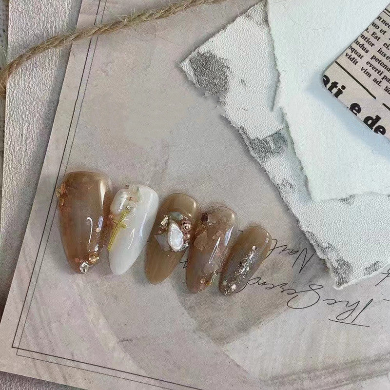 Women's Fashion Amber Blooming Gradient Nail Art