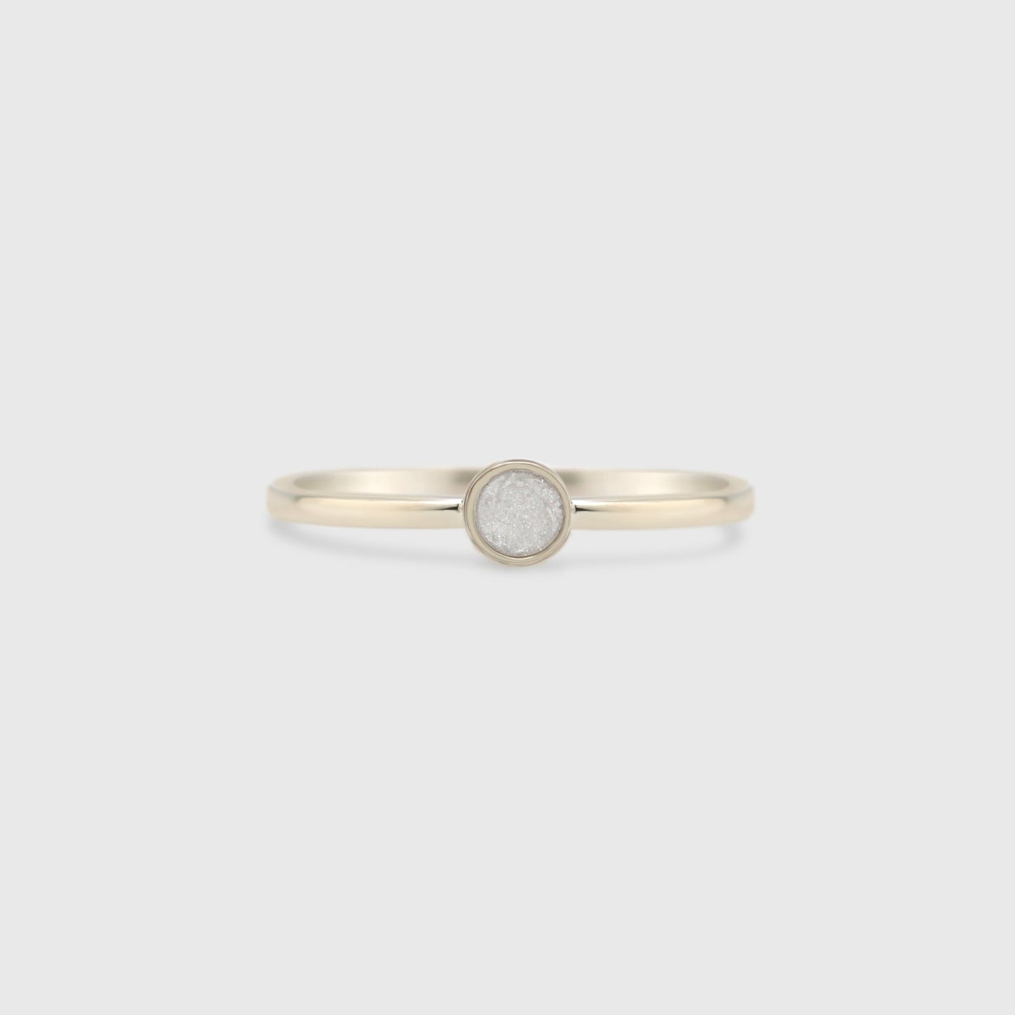 Dainty Round Ring