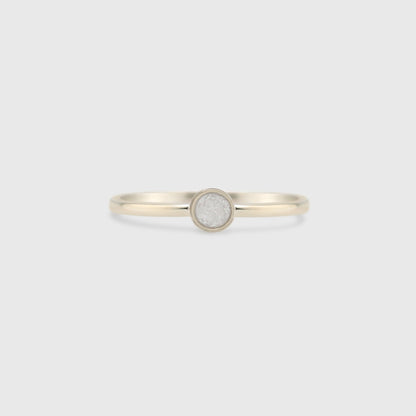 Dainty Round Ring