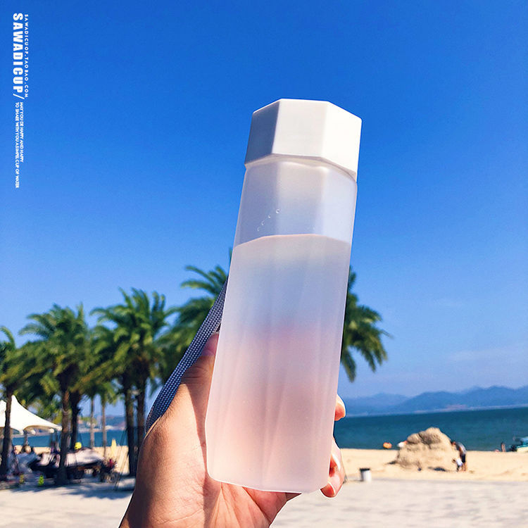 Plastic cup with rope sports water cup frosted