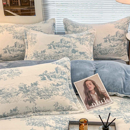 A Pair Of Extra-thick Milk Velvet Pillowcases