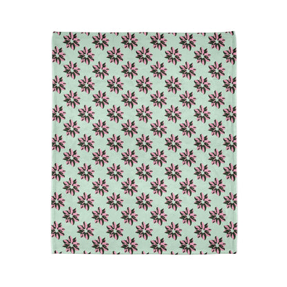 Pink Princess Philodendron Pattern Cozy Fleece Throw Blanket