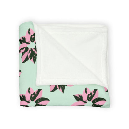 Pink Princess Philodendron Pattern Cozy Fleece Throw Blanket