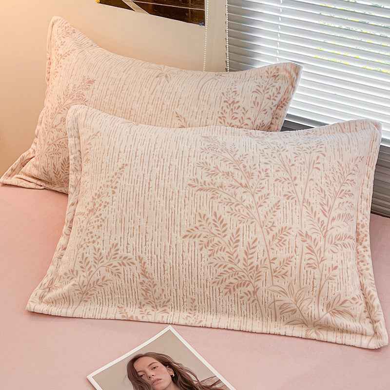 A Pair Of Extra-thick Milk Velvet Pillowcases