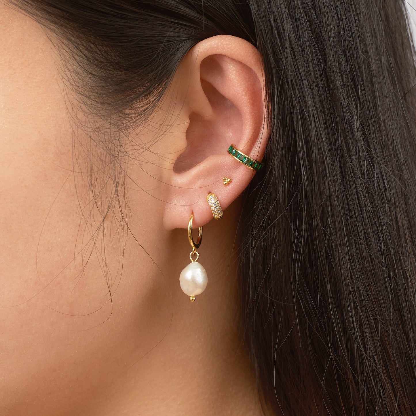 Single Green CZ Embellished Ear Cuff