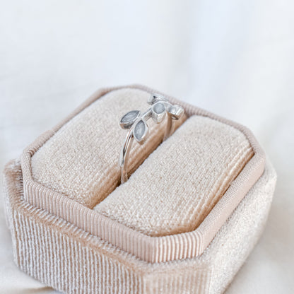 Nature Ivy Ring