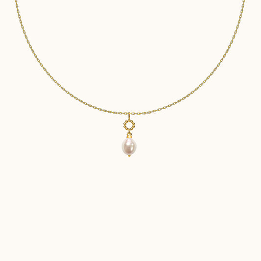 Delicate Natural Pearl Pendant Necklace