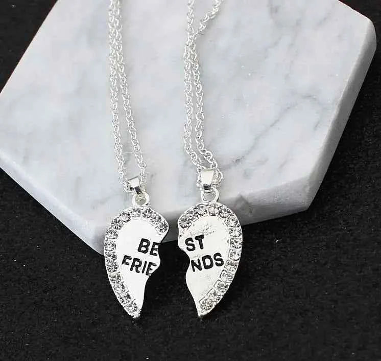 2 Pcs/set Love English Pendant Alloy Ornaments Fashion Best Friends Heart Necklace Good Friends Choker Statement Necklace