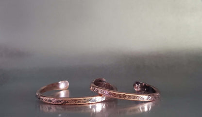 Handmade 2 ounce 6 Gauge Copper Hammered BIGGA Bangle