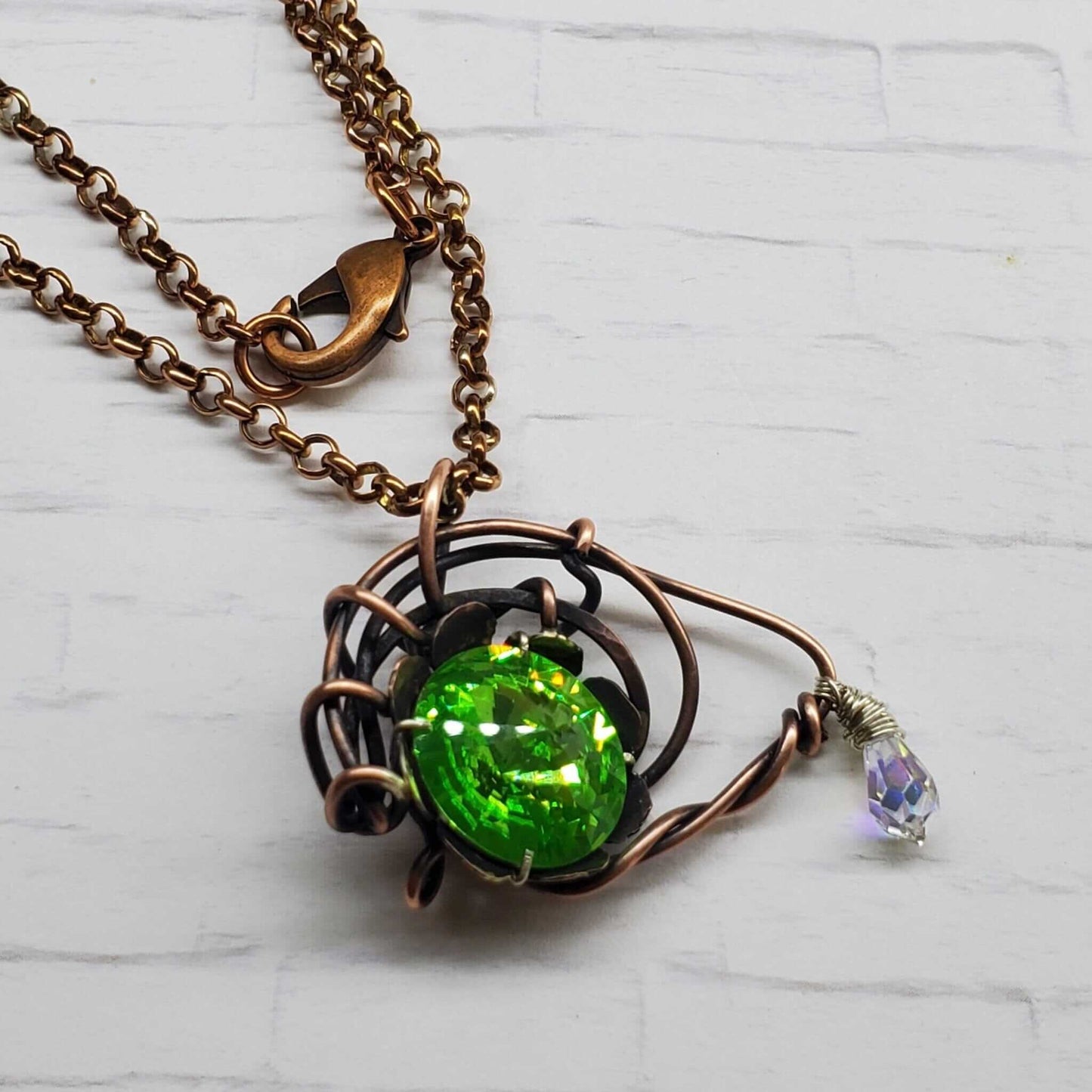 Handmade Asymmetric Wire Sculpted Green Crystal Copper Eye Necklace