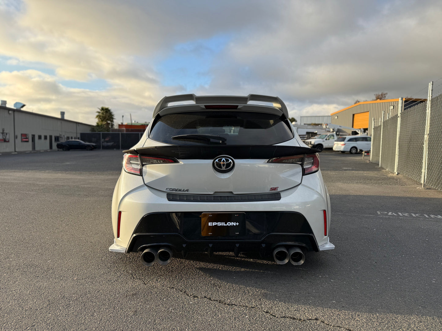 (PRE-ORDER) Mid Wing – Toyota Corolla Hatchback (E210, 2019-2025+)