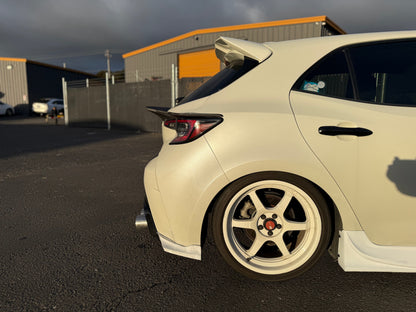 (PRE-ORDER) Mid Wing – Toyota Corolla Hatchback (E210, 2019-2025+)