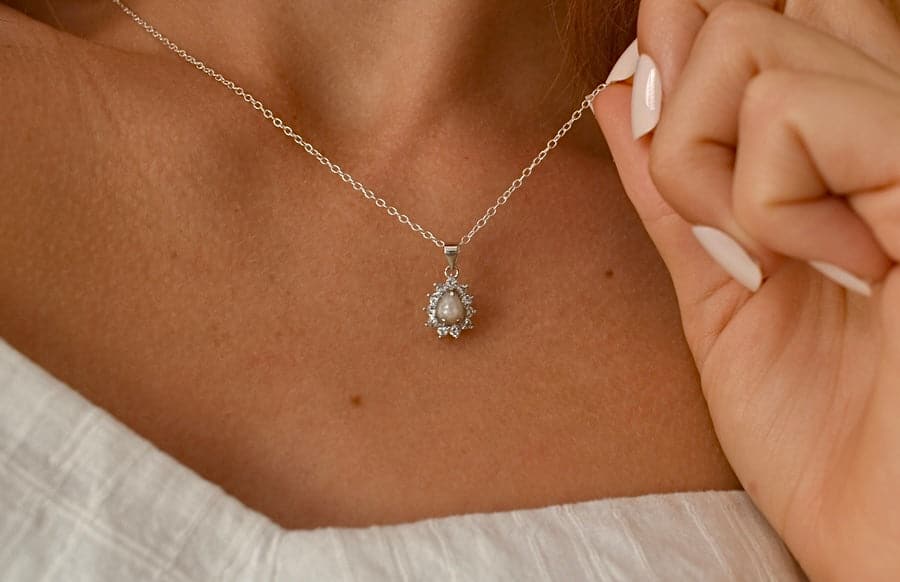 "Milan" Teardrop Necklace
