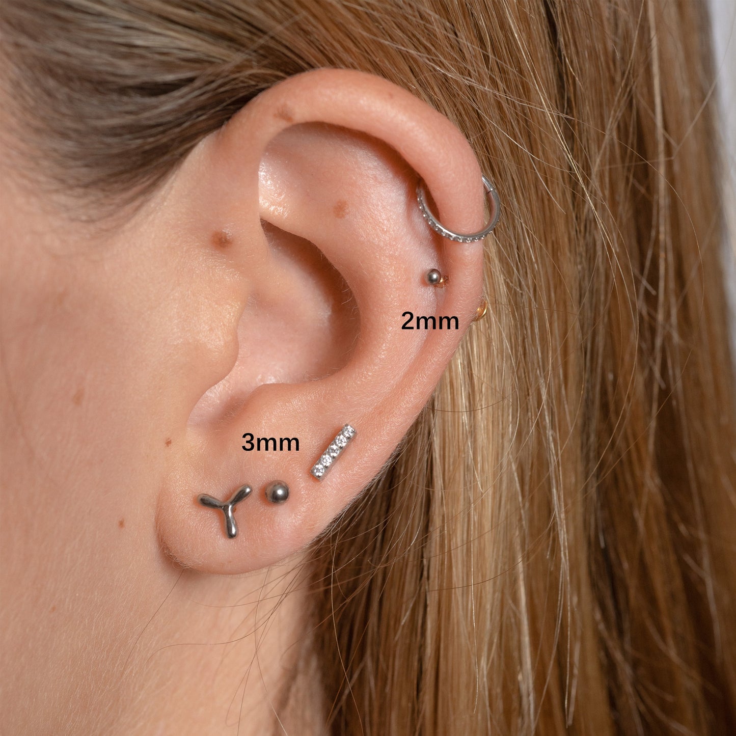 Ball Threadless Labret Flat Back Earring
