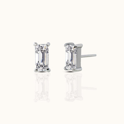 Rectangle CZ Threadless Labret Titanium Flat Back Earring