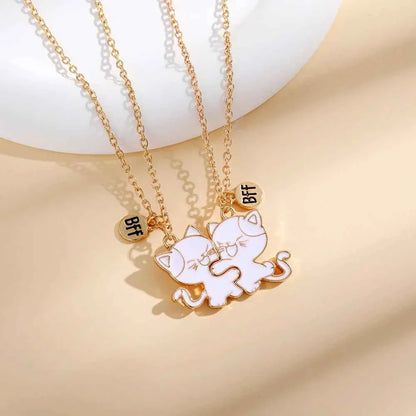 2Pcs/Set BFF Charm Cats Hug Design Best Friends Magnetic Necklace Girls Friendship Jewelry Gift
