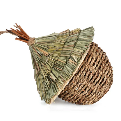 Hand-Woven Natural Grass Bird House - Hanging Outdoor Hummingbird Nest