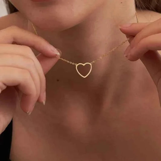 Hollow Love Heart Pendant Necklaces Stainless Steel Necklace Minimalist Valentine's Day Jewelry Gift for Women Men Couple