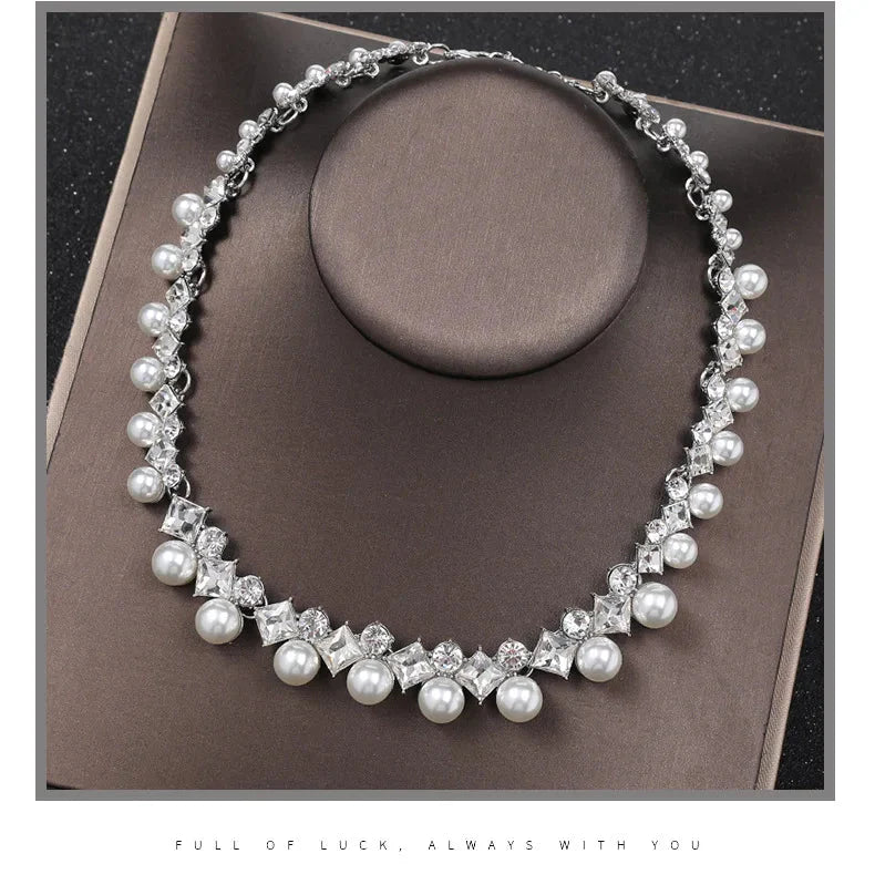 New pearl gemstone jewellery woman necklace set for women jewelry sets light luxury Women's earrings lock bone chain alloy