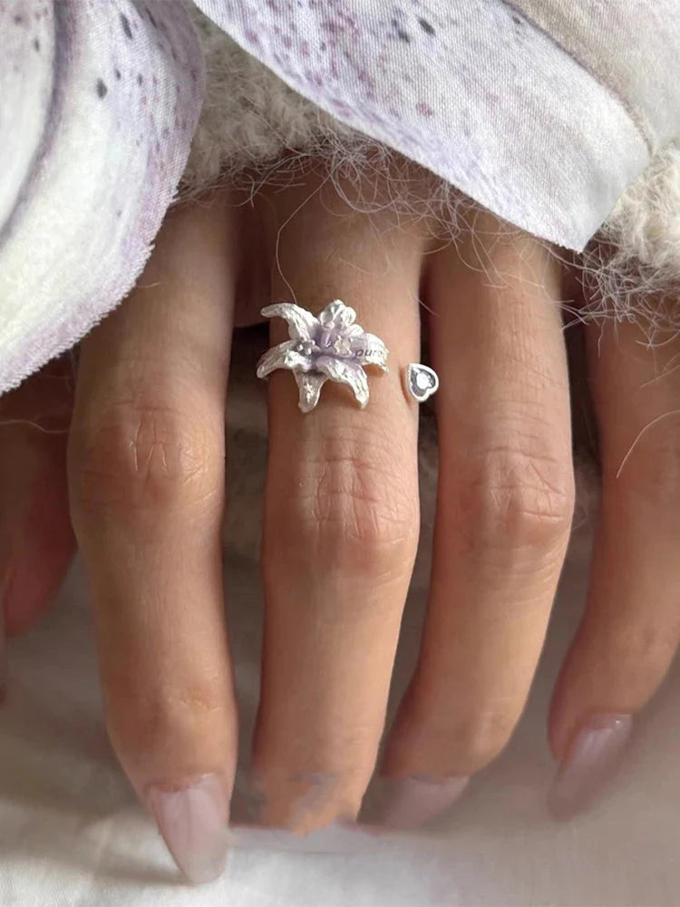 Gorgeous Lily Flower Jewelry Accessories, Fashion Ring for Women, Must-have Accessory for Female Fashionistas