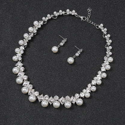 New pearl gemstone jewellery woman necklace set for women jewelry sets light luxury Women's earrings lock bone chain alloy