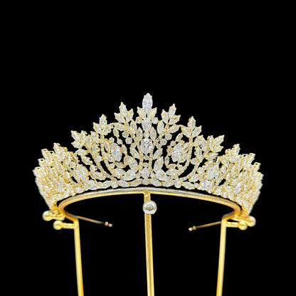 Moonseyon Vintage Crystal Bridal Tiara - High-Grade Cubic Zirconia Wedding Headpiece for Brides & Pageants