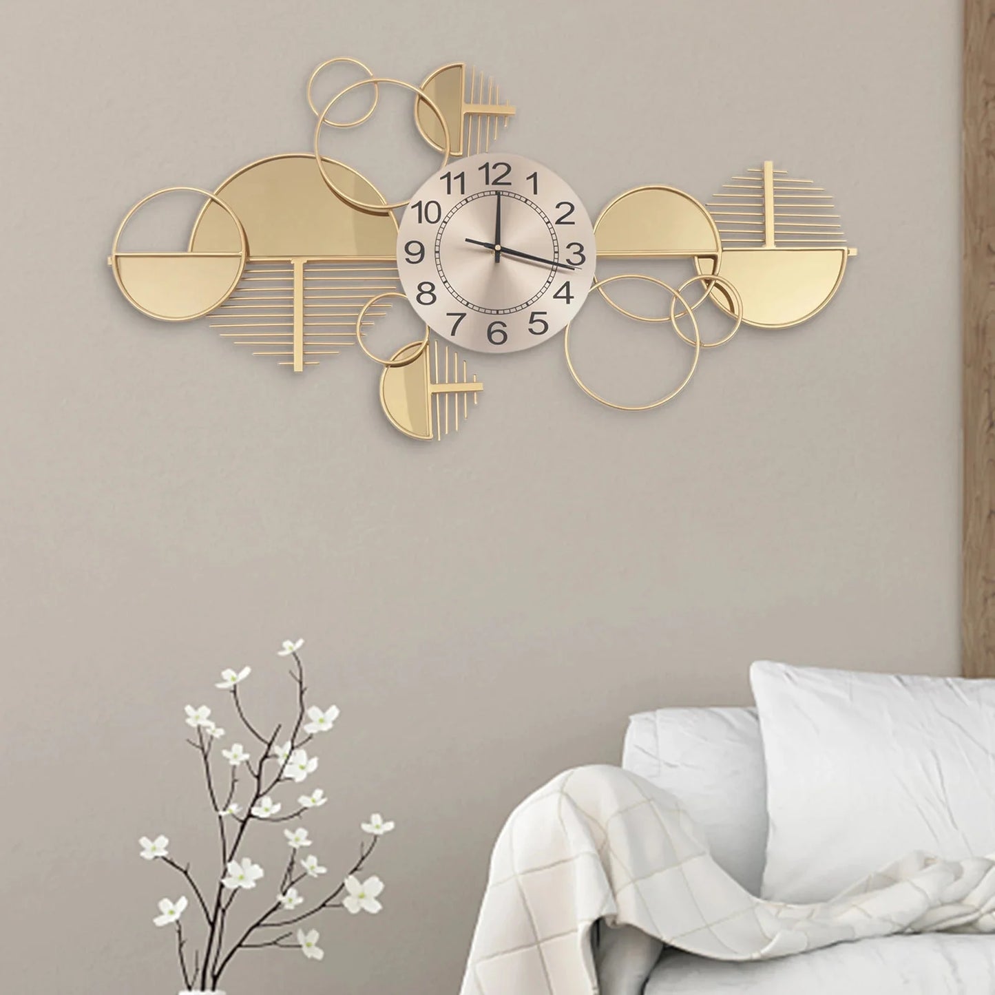 Gold Metal Creative Minimalist Style Decorative Clock